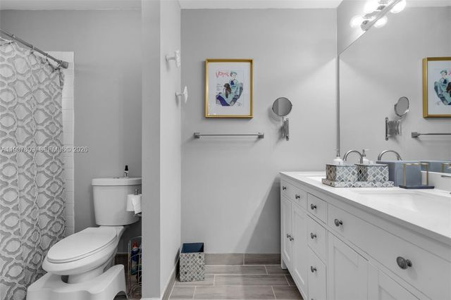 10831 NW 3rd Ct, Pembroke Pines, FL 33026