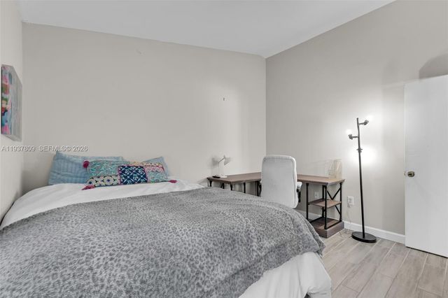 10831 NW 3rd Ct, Pembroke Pines, FL 33026