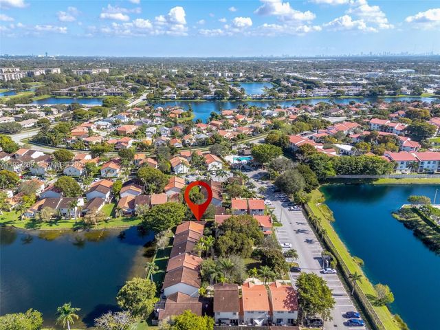 10831 NW 3rd Ct, Pembroke Pines, FL 33026