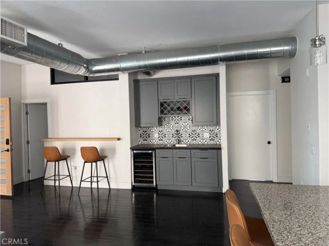 190 W 3rd Street, Santa Ana, CA 92701