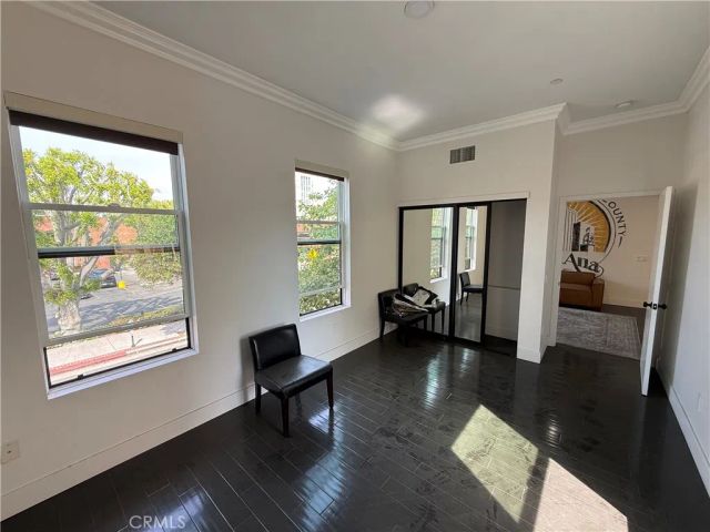 190 W 3rd Street, Santa Ana, CA 92701