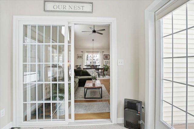 74 Old Stage Road, Litchfield, NH 03052