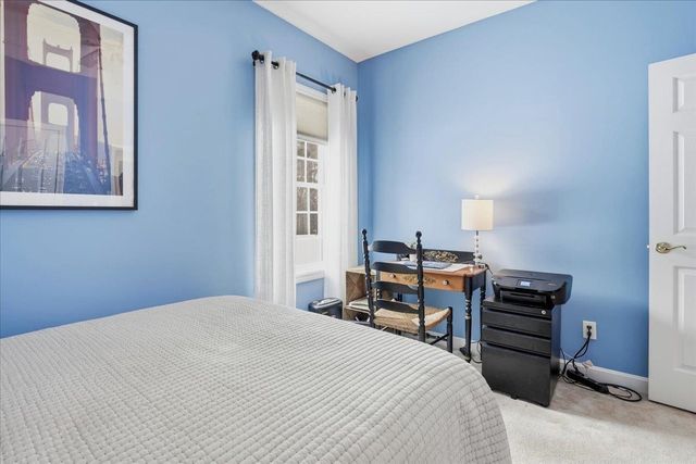 74 Old Stage Road, Litchfield, NH 03052