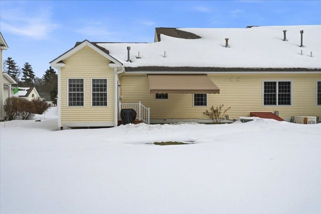 74 Old Stage Road, Litchfield, NH 03052