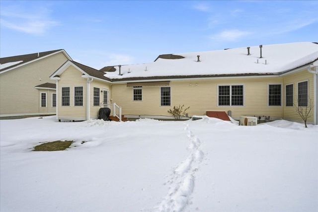 74 Old Stage Road, Litchfield, NH 03052