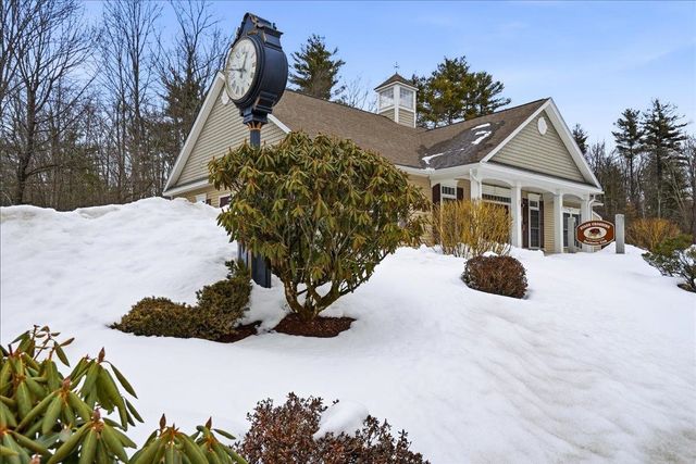 74 Old Stage Road, Litchfield, NH 03052