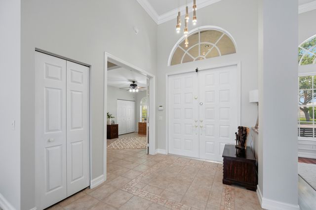 16446 Erie Place, Davie, FL 33331