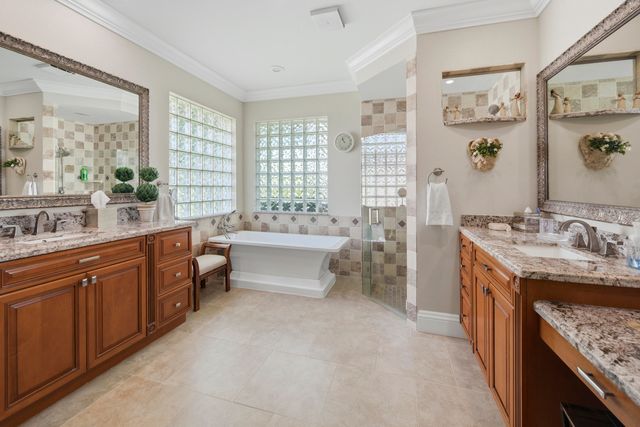 16446 Erie Place, Davie, FL 33331