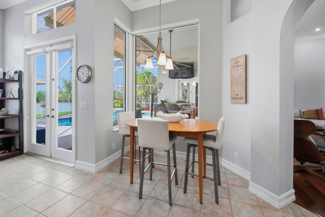 16446 Erie Place, Davie, FL 33331