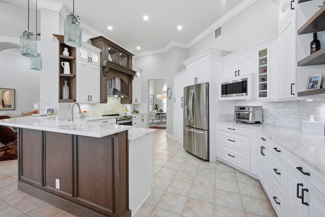 16446 Erie Place, Davie, FL 33331