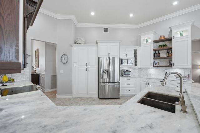 16446 Erie Place, Davie, FL 33331