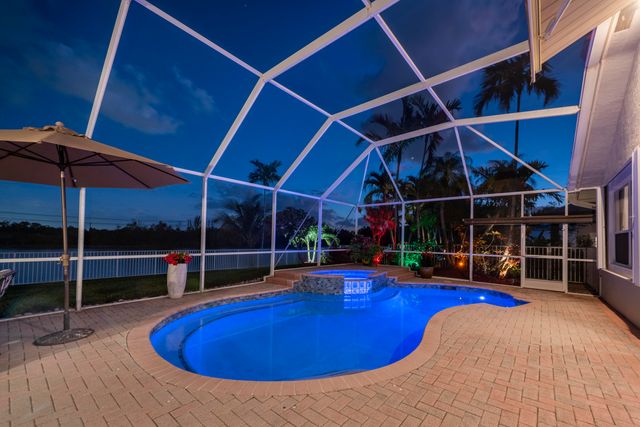 16446 Erie Place, Davie, FL 33331