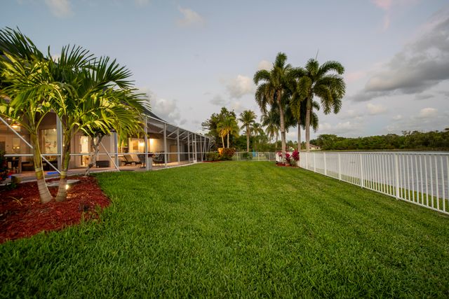 16446 Erie Place, Davie, FL 33331