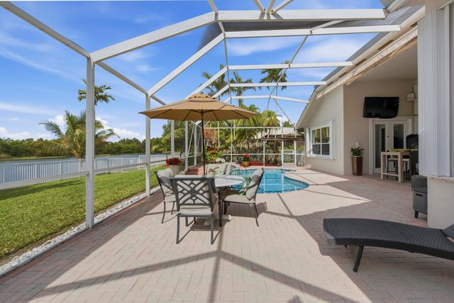 16446 Erie Place, Davie, FL 33331