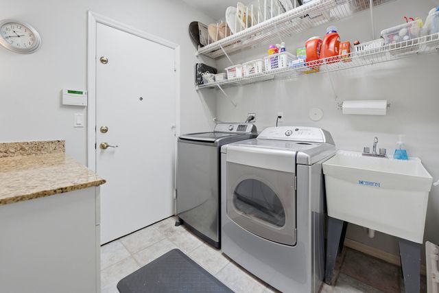 16446 Erie Place, Davie, FL 33331