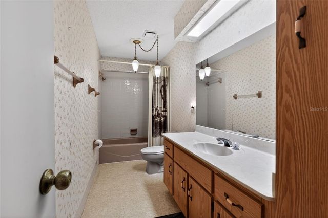 2011 NE 10TH STREET, Ocala, FL 34470