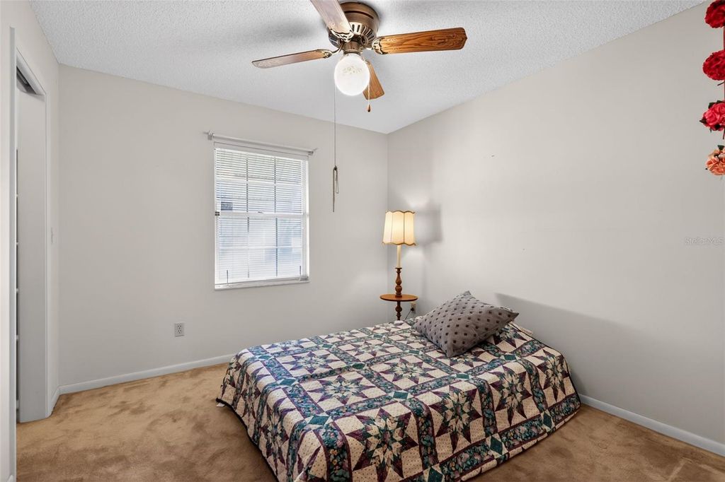 Image 24 of property listing at 2011 NE 10TH STREET, Ocala, FL 34470