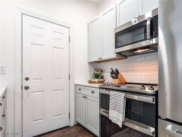 10114 Vienna Drive, Parma, OH 44130