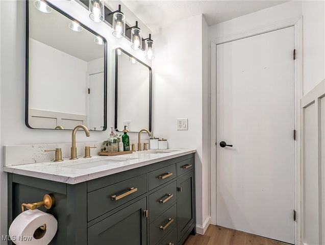 10114 Vienna Drive, Parma, OH 44130