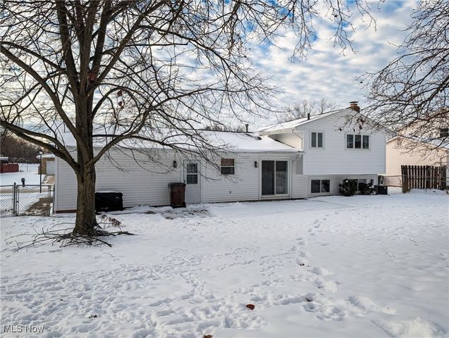 10114 Vienna Drive, Parma, OH 44130