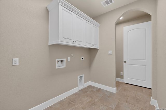 8910 FOWLER HL, Boerne, TX 78015