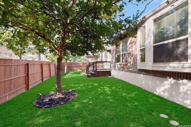 8910 FOWLER HL, Boerne, TX 78015