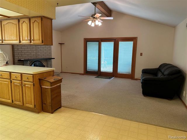 37631 Douglas Court, Sterling Heights, MI 48310