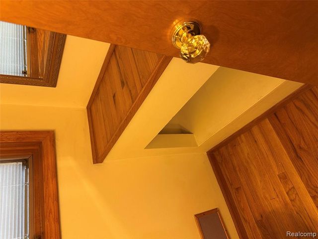 37631 Douglas Court, Sterling Heights, MI 48310