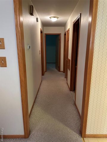 37631 Douglas Court, Sterling Heights, MI 48310