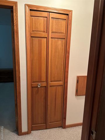 37631 Douglas Court, Sterling Heights, MI 48310