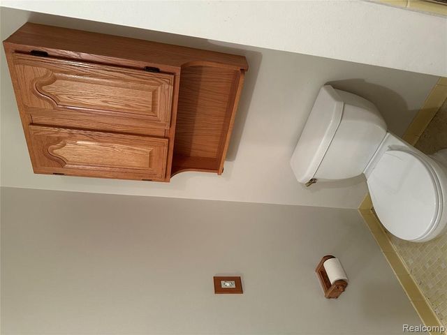 37631 Douglas Court, Sterling Heights, MI 48310