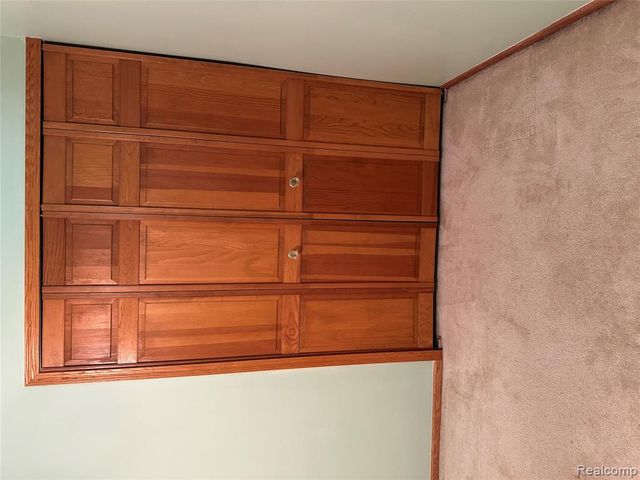 37631 Douglas Court, Sterling Heights, MI 48310