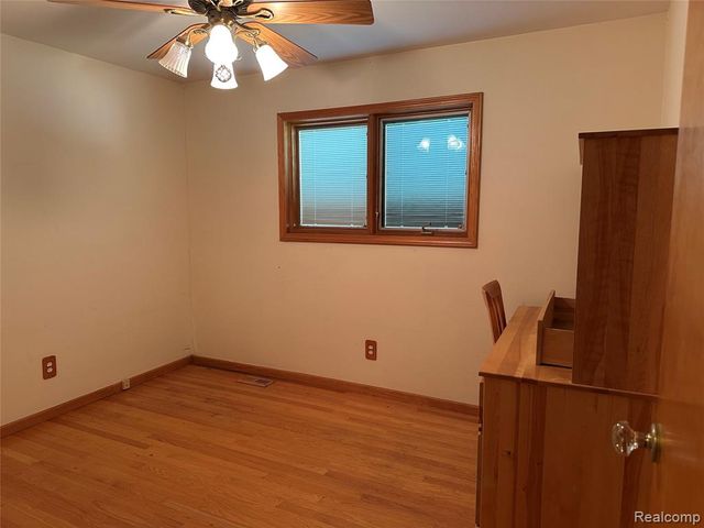 37631 Douglas Court, Sterling Heights, MI 48310