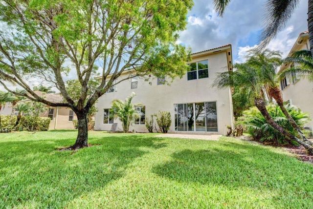 1388 Beacon Circle, Wellington, FL 33414