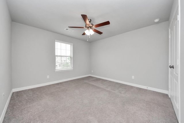 196 Chestnut Meadow Drive, Conroe, TX 77384