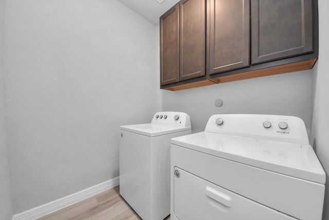 196 Chestnut Meadow Drive, Conroe, TX 77384