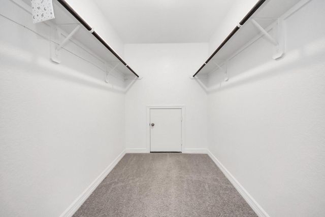 196 Chestnut Meadow Drive, Conroe, TX 77384