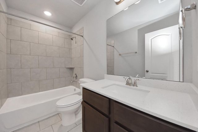 196 Chestnut Meadow Drive, Conroe, TX 77384