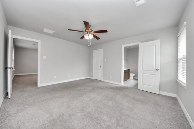 196 Chestnut Meadow Drive, Conroe, TX 77384