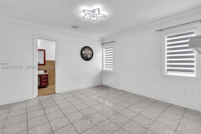 340 W 55th St, Hialeah, FL 33012