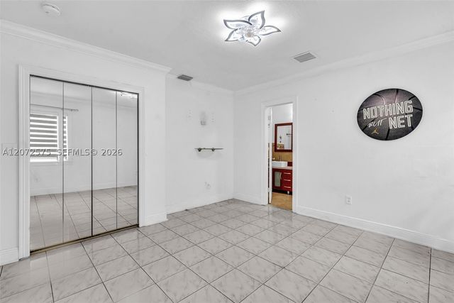 340 W 55th St, Hialeah, FL 33012