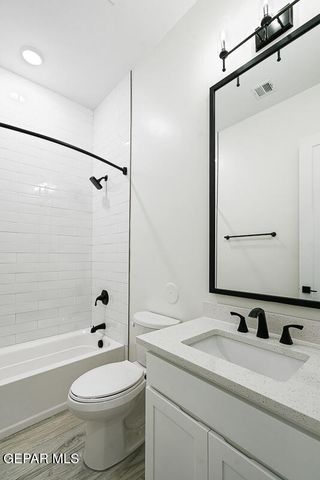 288 EMERALD DUST Place, El Paso, TX 79928