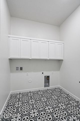 288 EMERALD DUST Place, El Paso, TX 79928