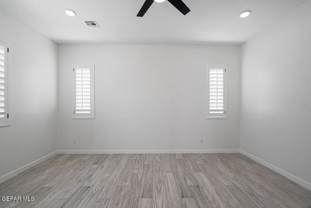 288 EMERALD DUST Place, El Paso, TX 79928