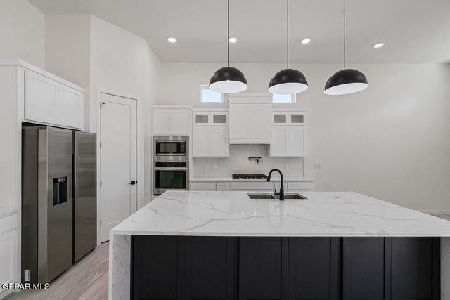 288 EMERALD DUST Place, El Paso, TX 79928