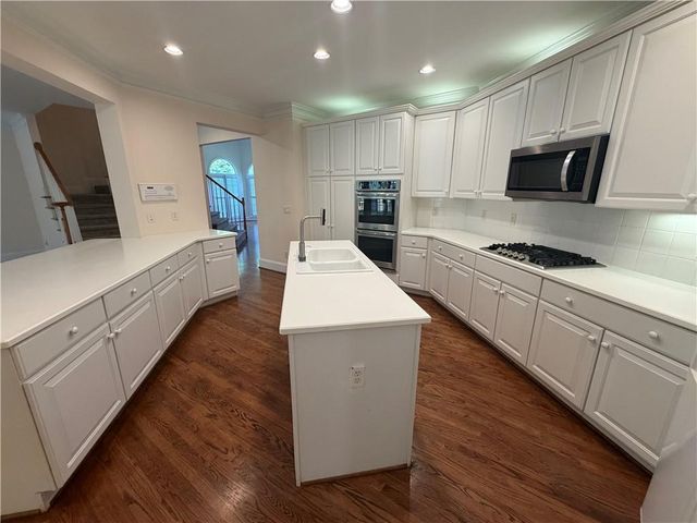 3281 Winthrop Circle, Marietta, GA 30067