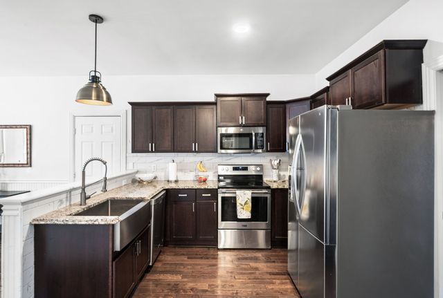 901 Deer Pointe Ct, Nashville, TN 37221