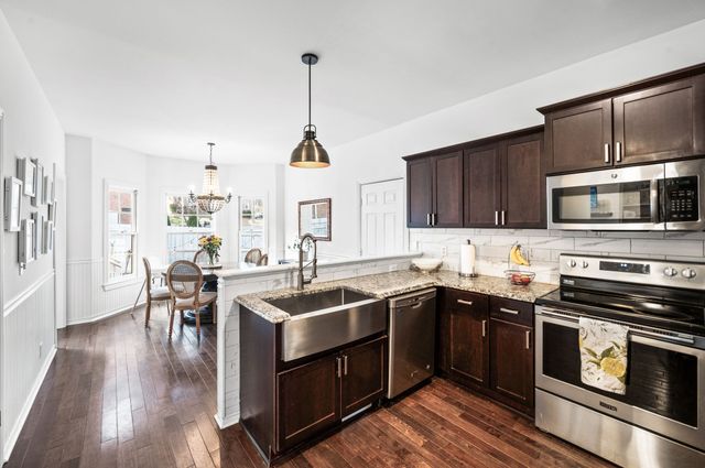 901 Deer Pointe Ct, Nashville, TN 37221