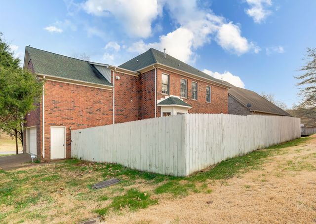 901 Deer Pointe Ct, Nashville, TN 37221