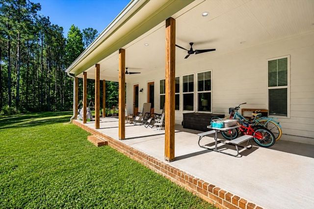 34 Harris Road, Carrollton, GA 30116